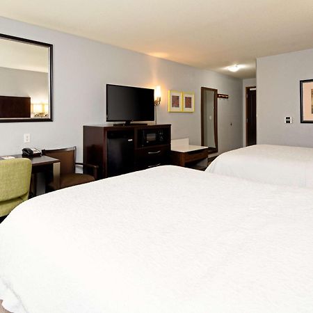 Hampton Inn And Suites Bakersfield / Highway 58 Exteriör bild