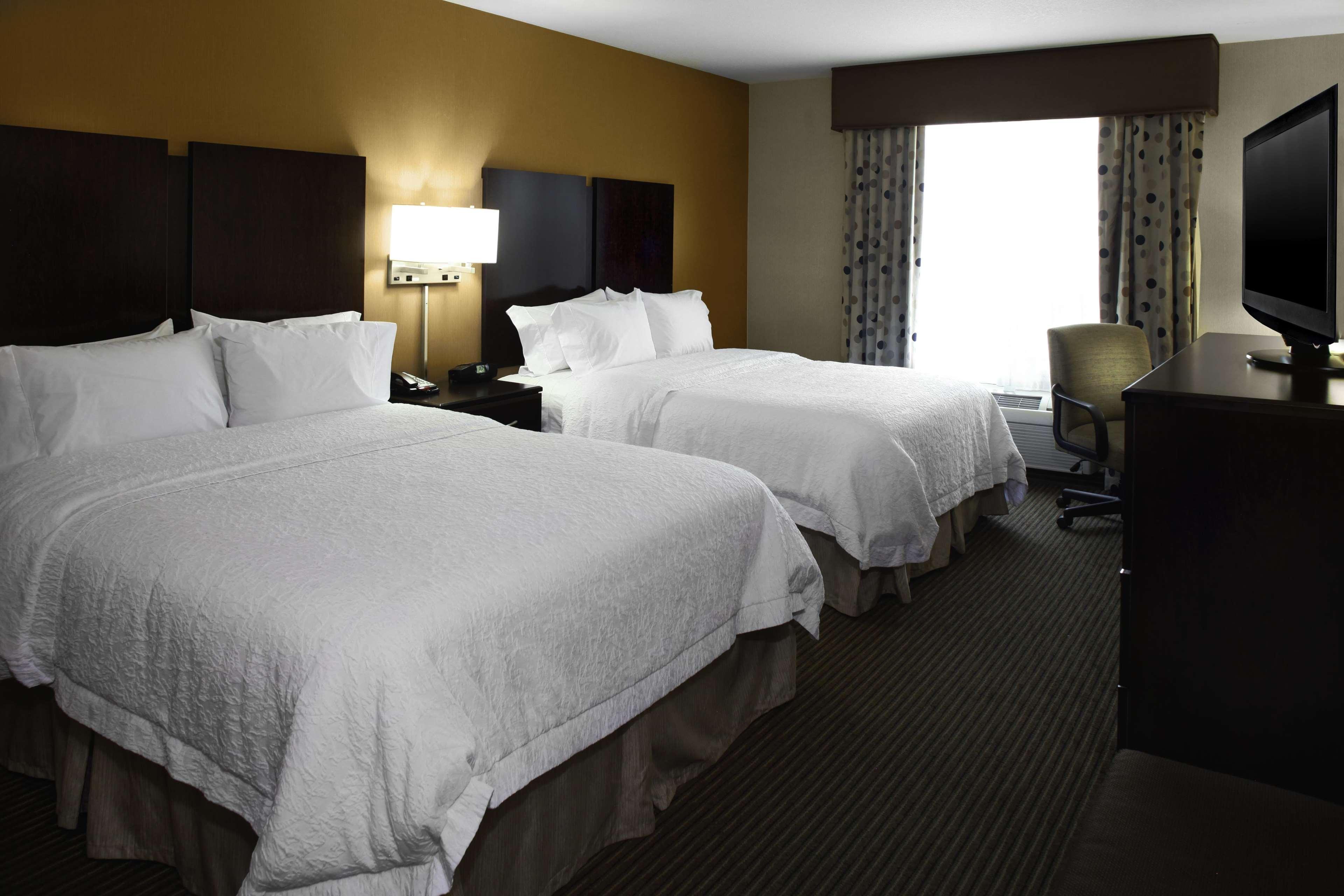 Hampton Inn And Suites Bakersfield / Highway 58 Exteriör bild