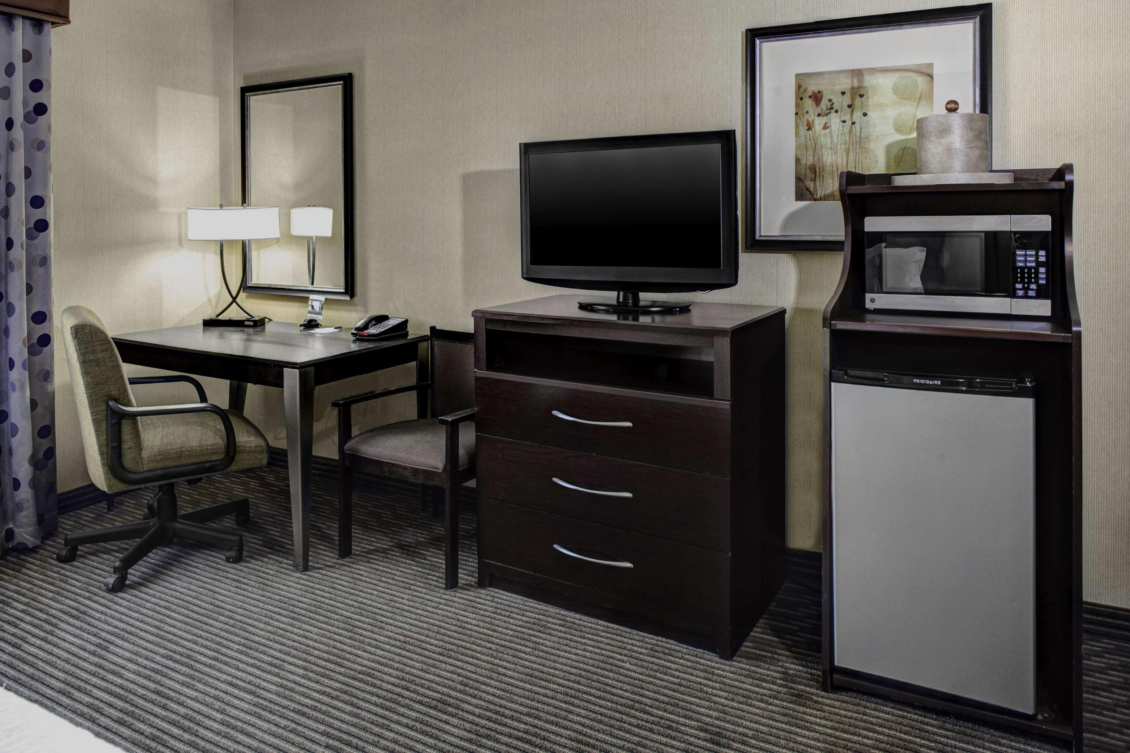 Hampton Inn And Suites Bakersfield / Highway 58 Exteriör bild