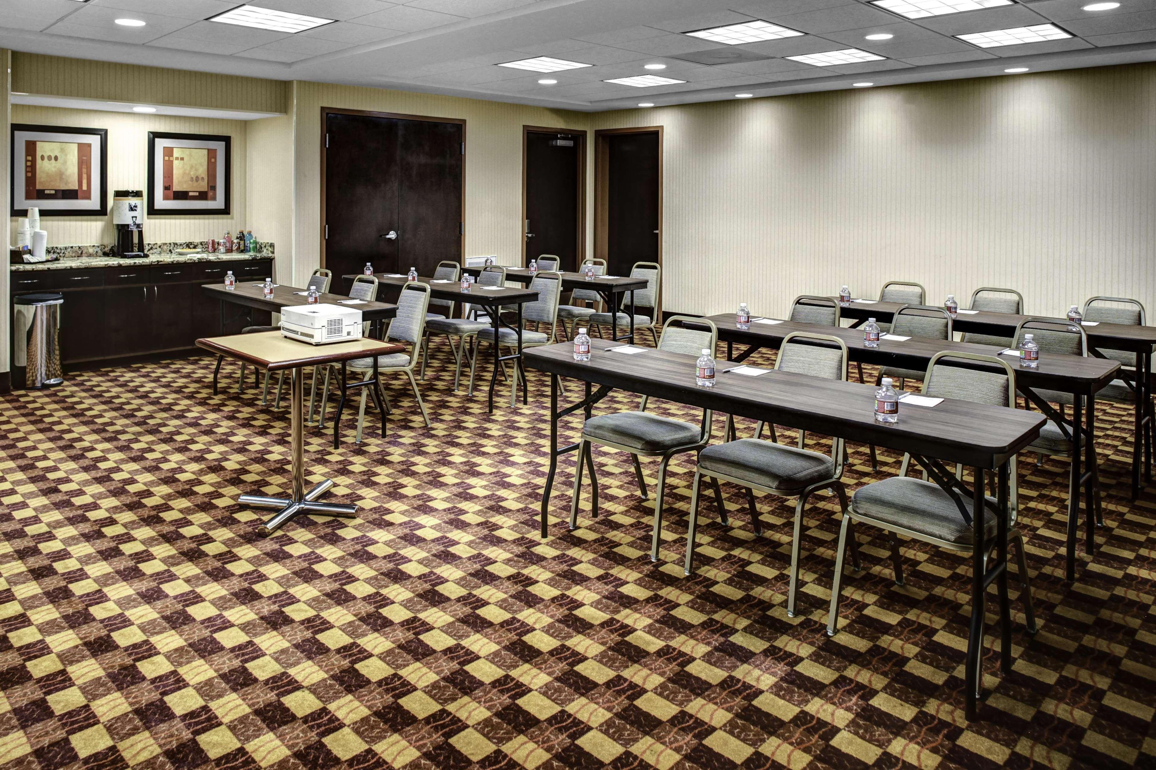 Hampton Inn And Suites Bakersfield / Highway 58 Exteriör bild