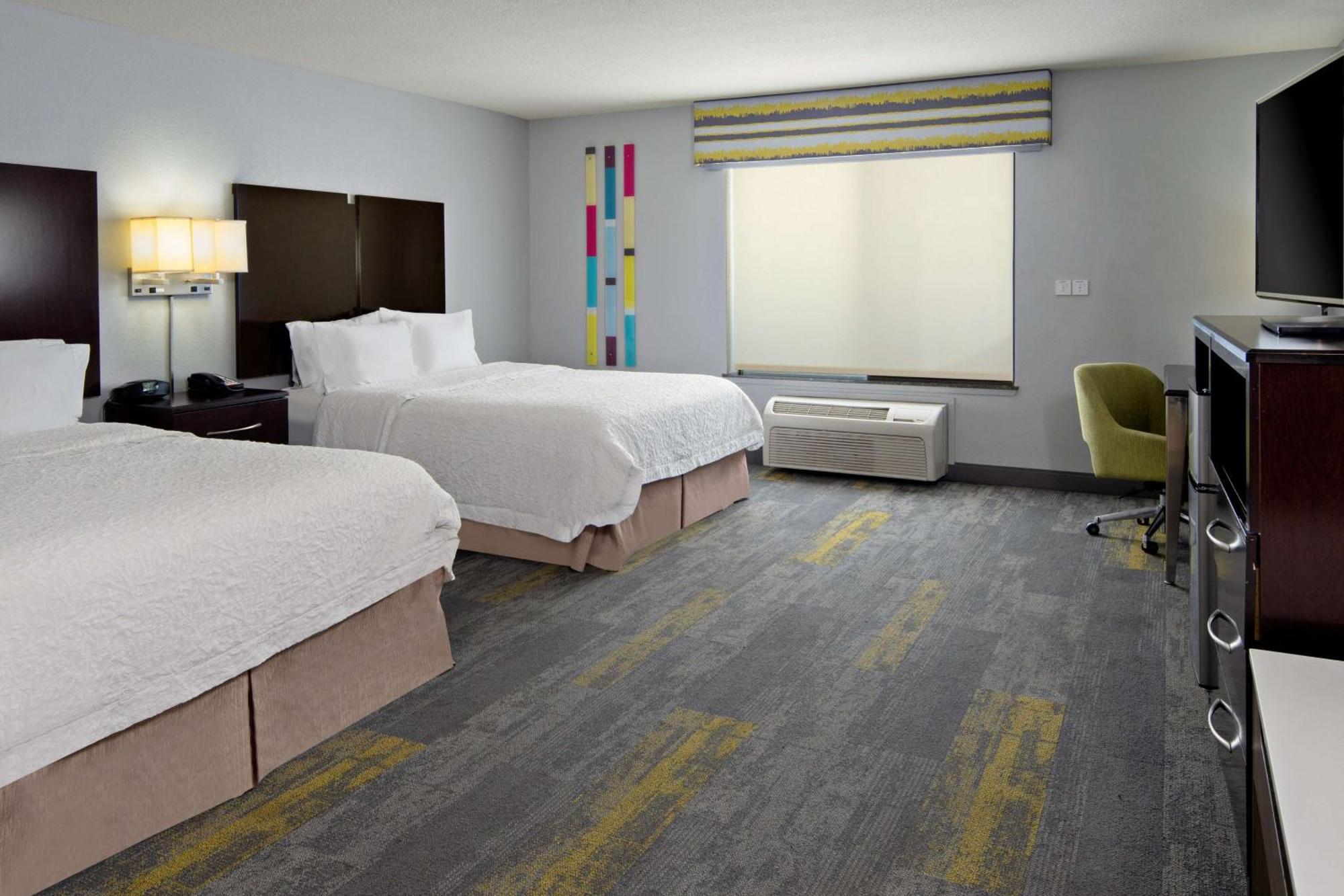 Hampton Inn And Suites Bakersfield / Highway 58 Exteriör bild